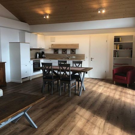 Apartment Dachjuchhe Zum See - Grosszugige 3-Zimmer-Dachgeschoss-Wohnung, Top Modern Und Sehr Zentral ชลีเอร์ซี ภายนอก รูปภาพ