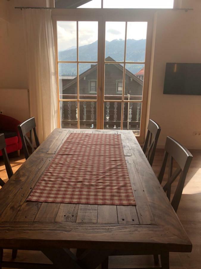 Apartment Dachjuchhe Zum See - Grosszugige 3-Zimmer-Dachgeschoss-Wohnung, Top Modern Und Sehr Zentral ชลีเอร์ซี ภายนอก รูปภาพ