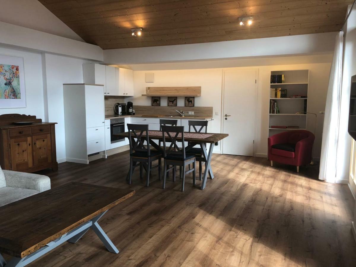 Apartment Dachjuchhe Zum See - Grosszugige 3-Zimmer-Dachgeschoss-Wohnung, Top Modern Und Sehr Zentral ชลีเอร์ซี ภายนอก รูปภาพ