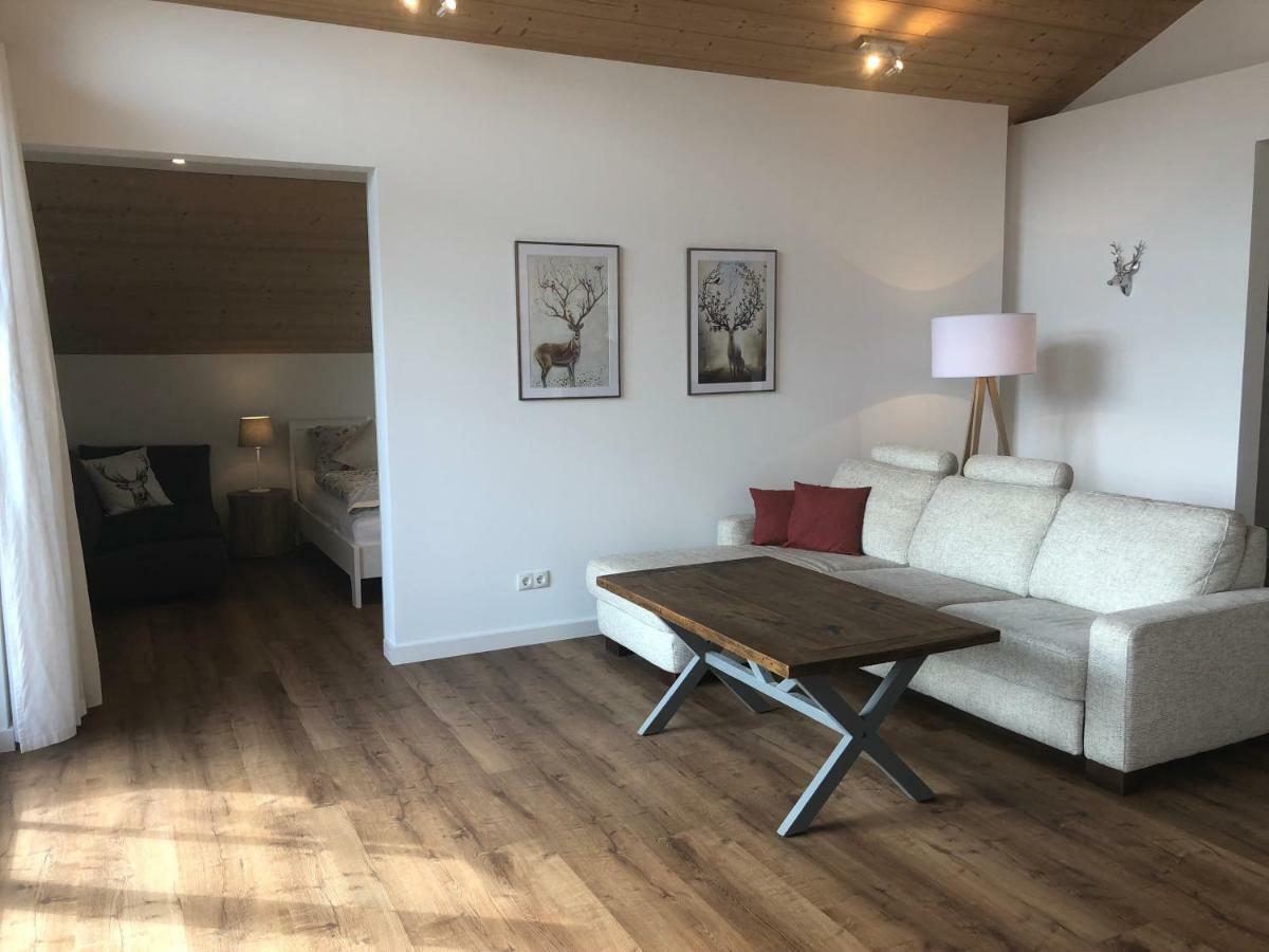 Apartment Dachjuchhe Zum See - Grosszugige 3-Zimmer-Dachgeschoss-Wohnung, Top Modern Und Sehr Zentral ชลีเอร์ซี ภายนอก รูปภาพ